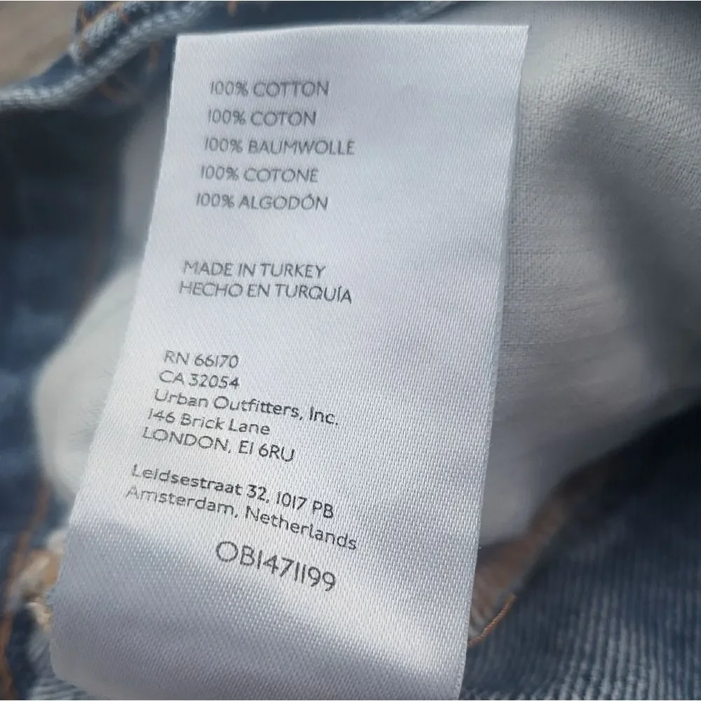 We The Free cut off jean shorts button closure size 26  Free People  Lasso